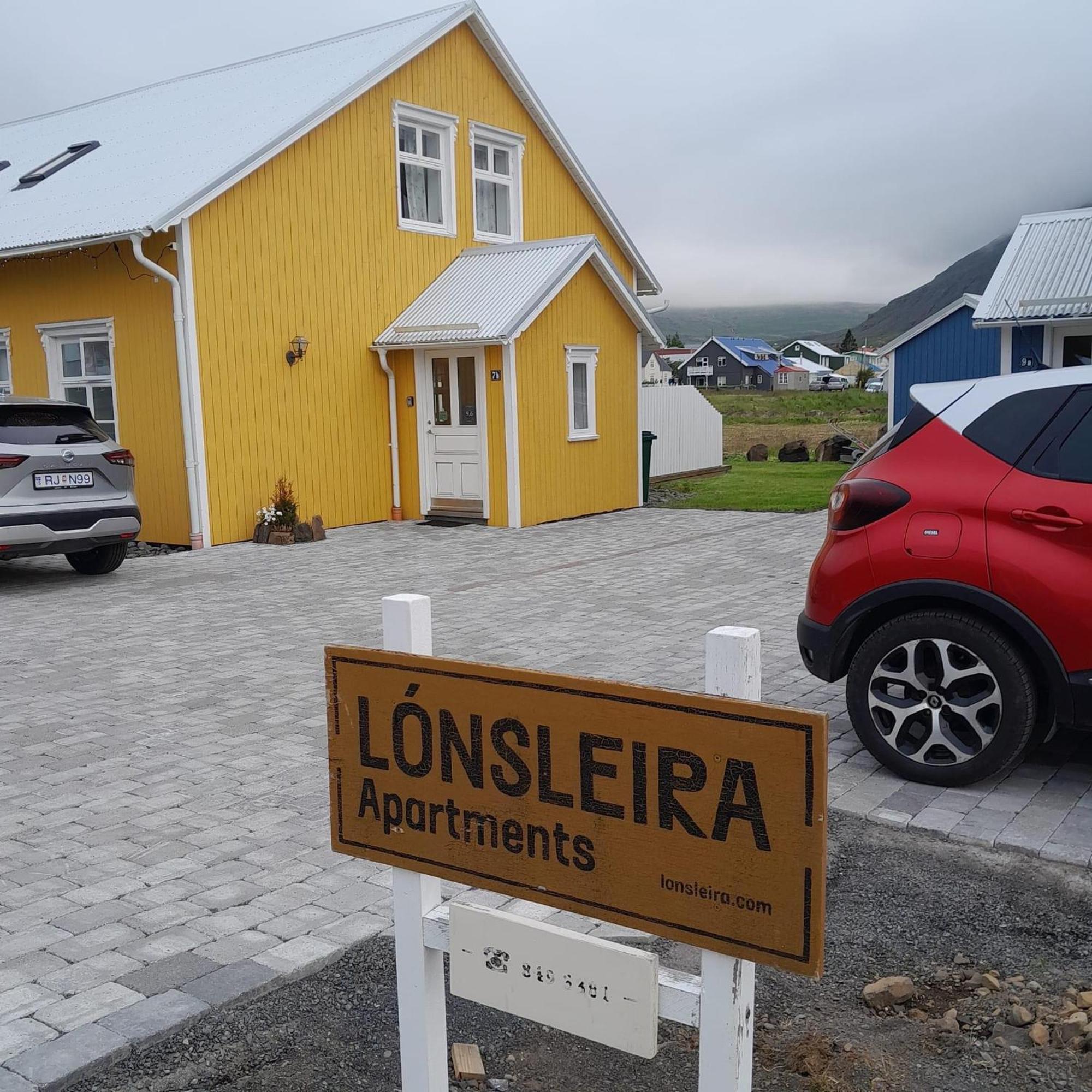 Lonsleira Apartments Сейдісфіордюр Екстер'єр фото